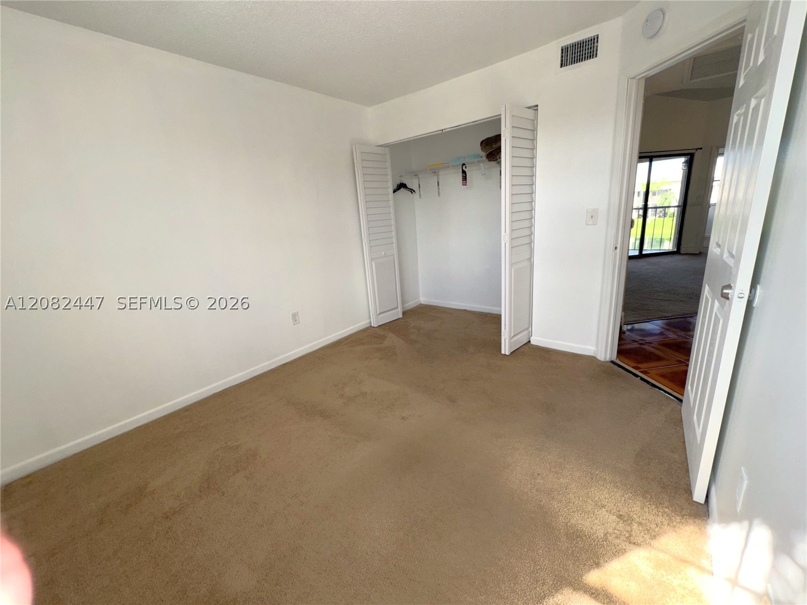1190 Washington Cir 1190e Property Photo 15