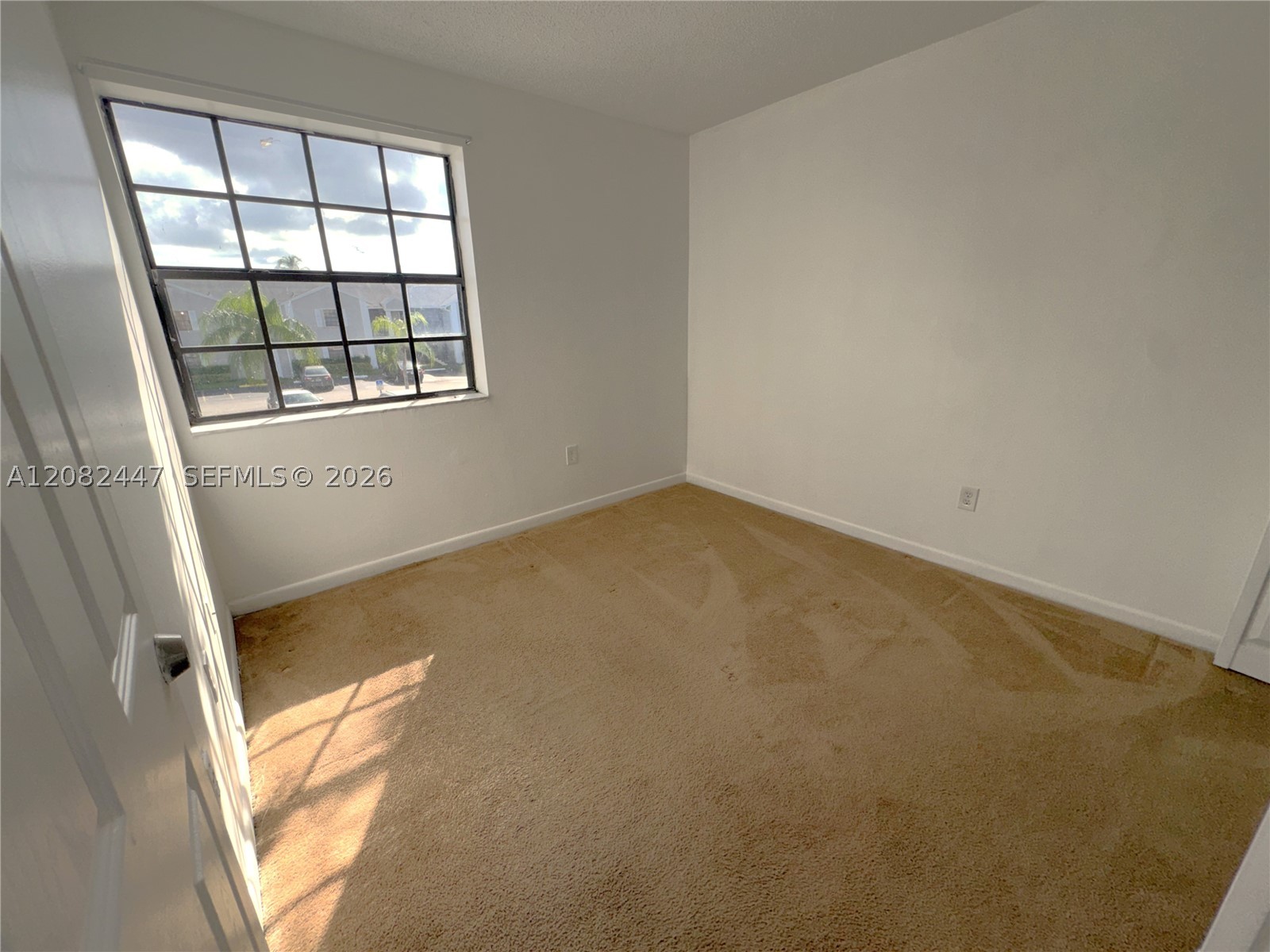 1190 Washington Cir 1190e Property Photo 16