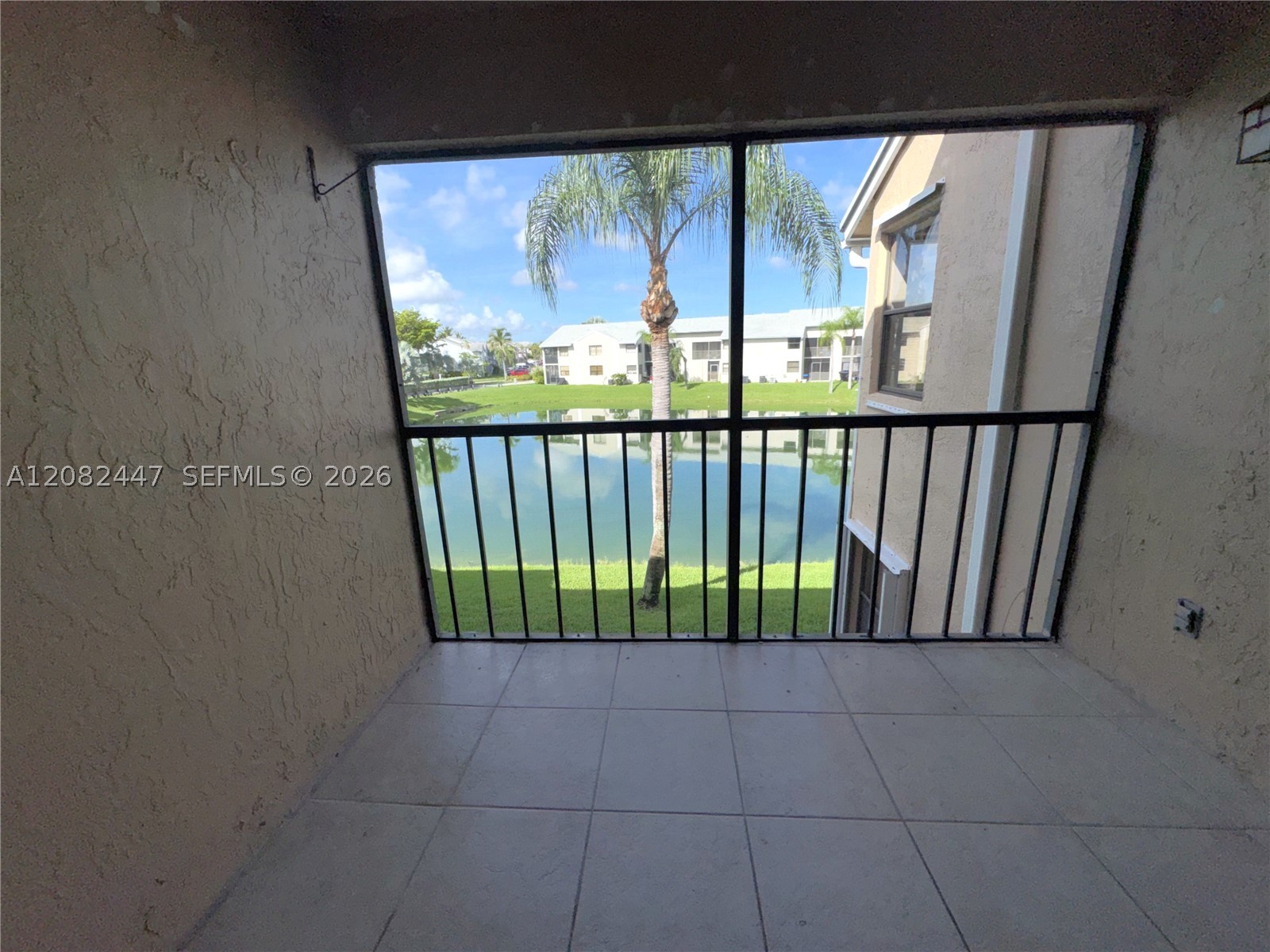 1190 Washington Cir 1190e Property Photo 19