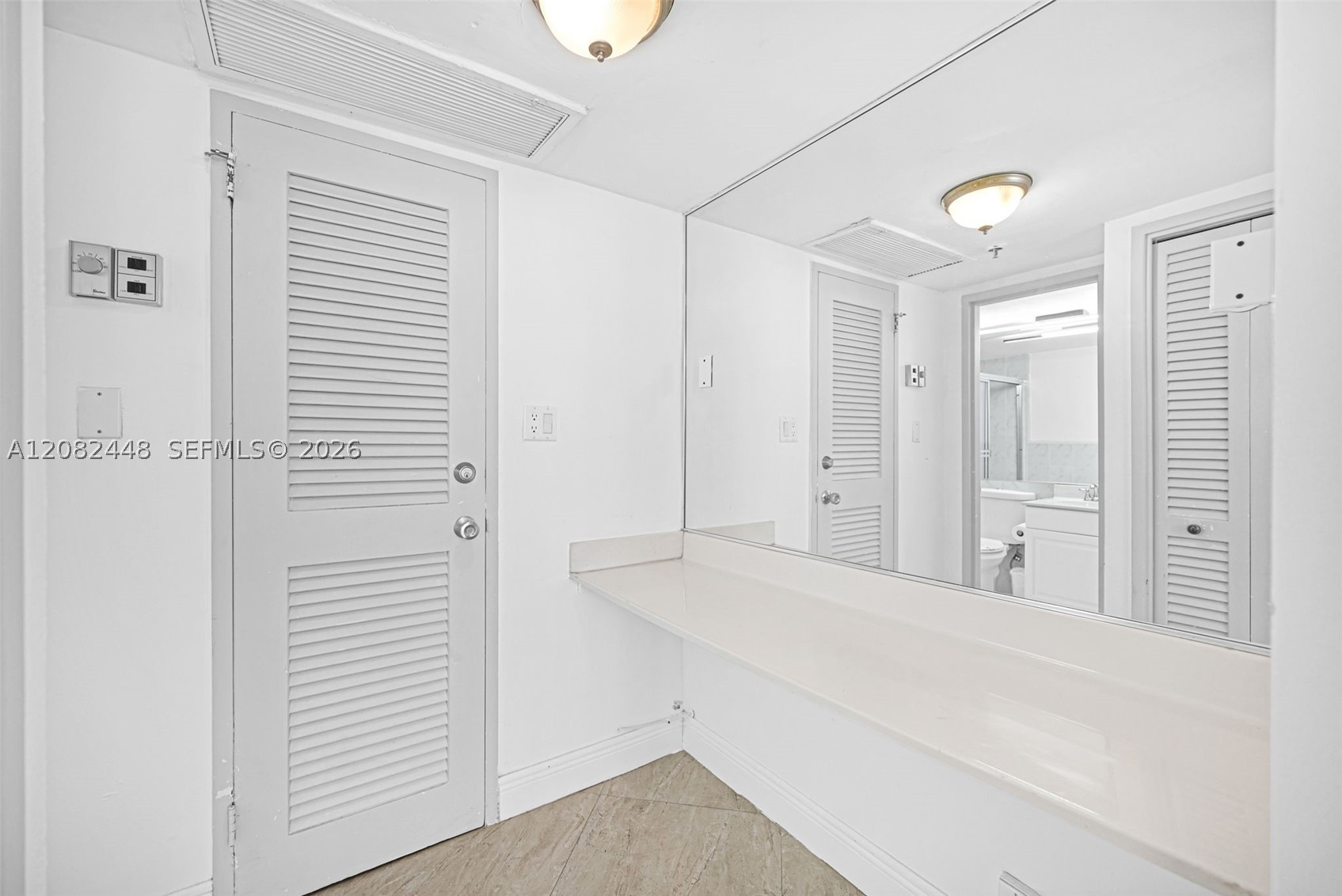 5225 Collins Ave 1015 Property Photo 8