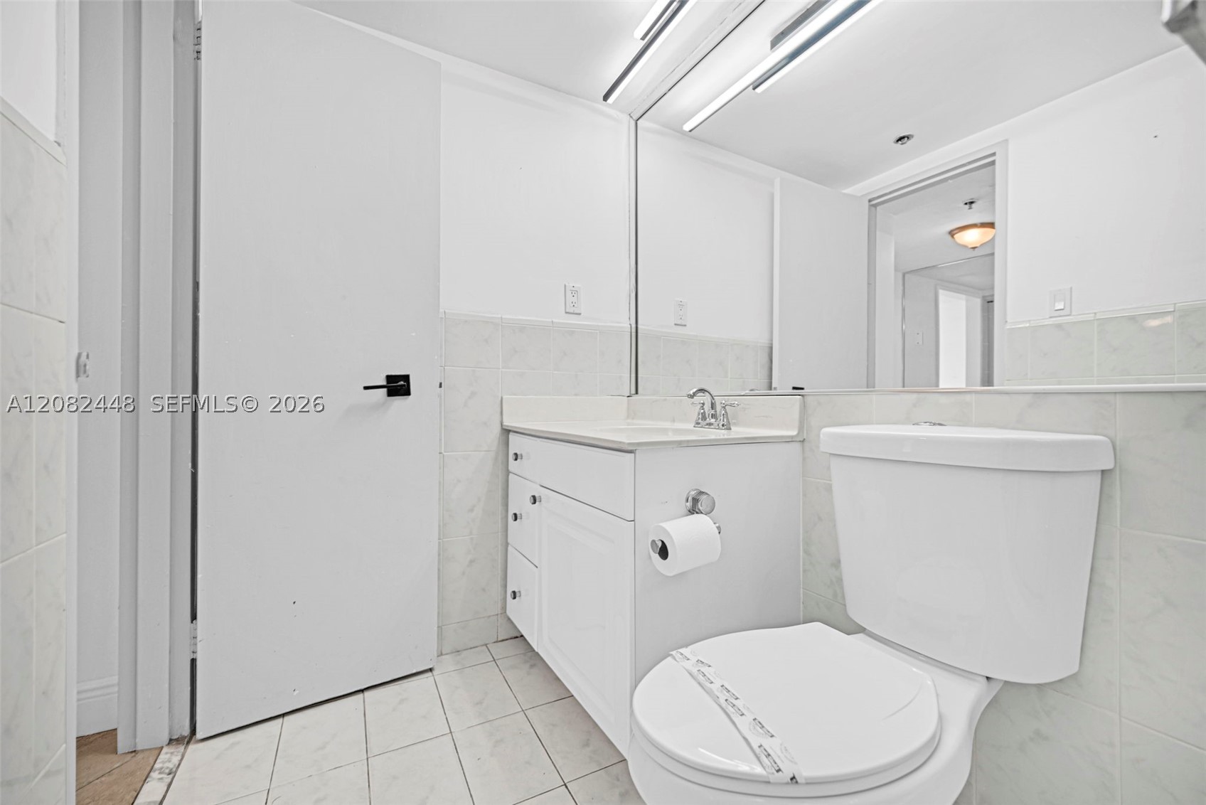 5225 Collins Ave 1015 Property Photo 11