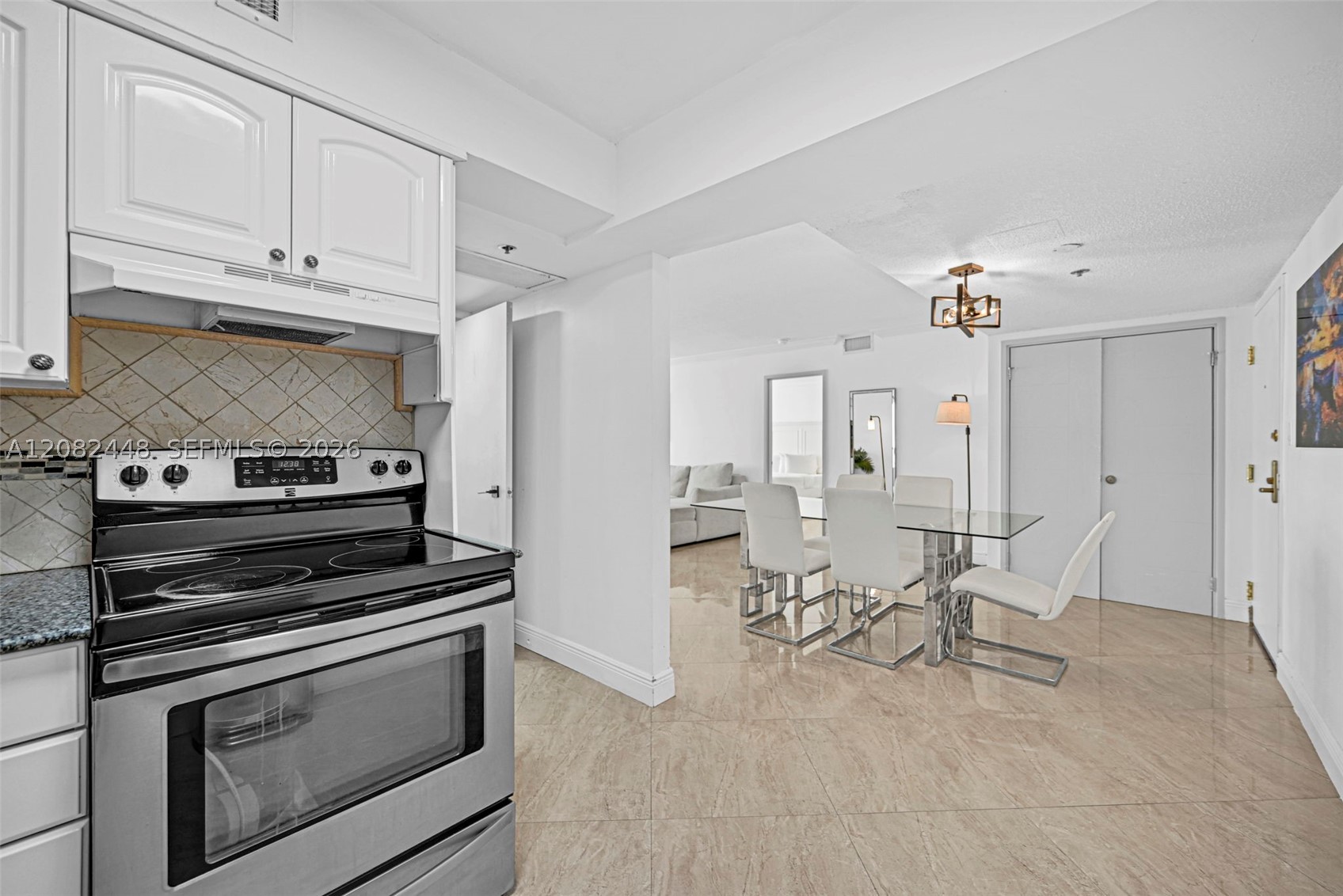 5225 Collins Ave 1015 Property Photo 23