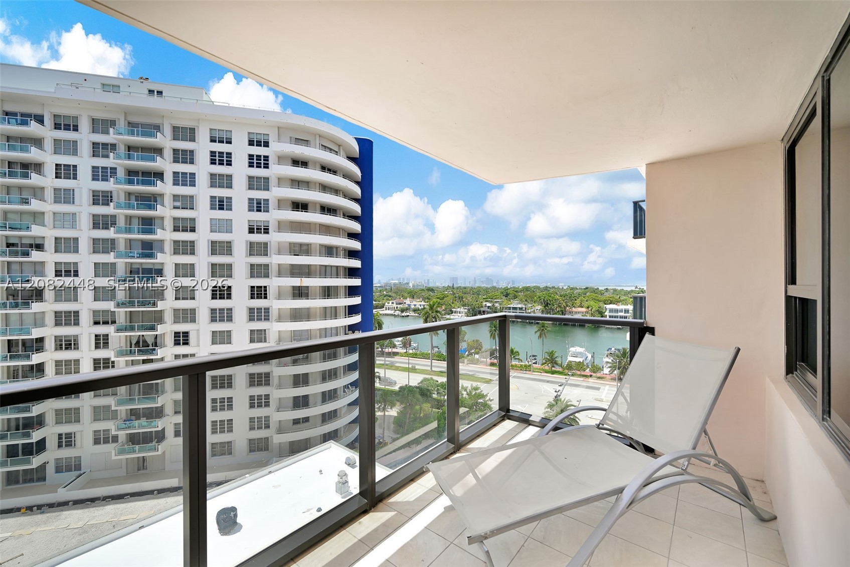 5225 Collins Ave 1015 Property Photo 24