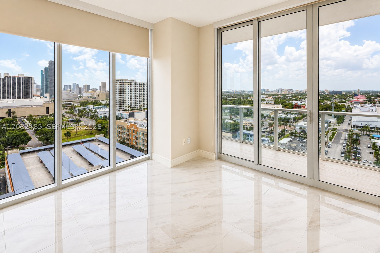 2020 N Bayshore Dr 1710 Property Photo 3