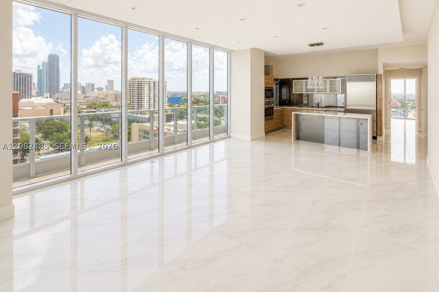 2020 N Bayshore Dr 1710 Property Photo 4