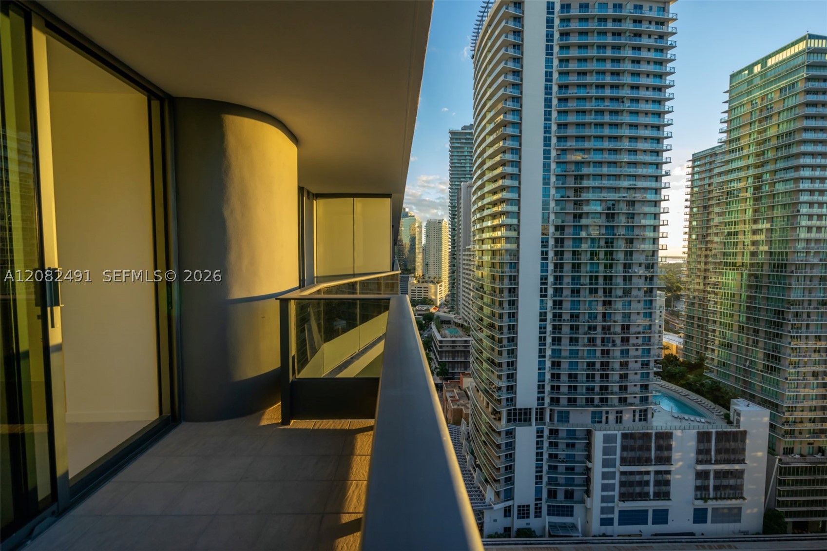 1000 Brickell Plaza 2406 Property Photo 14
