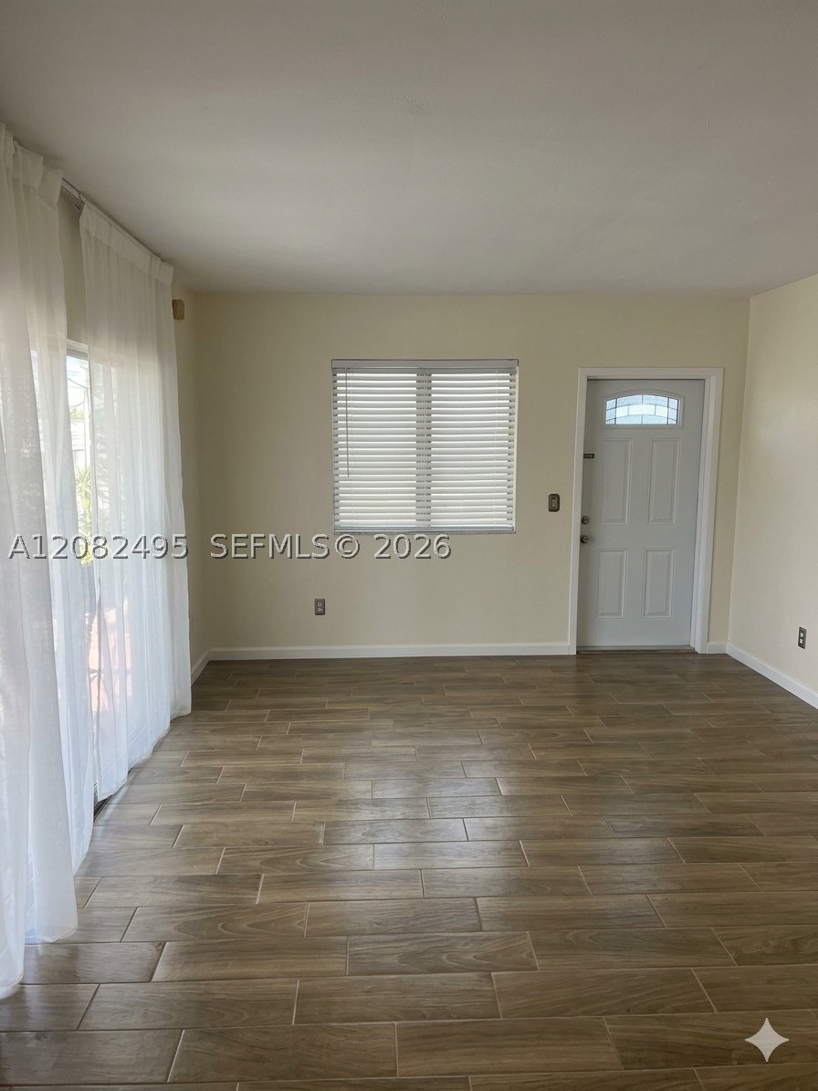 7720 Harding Ave 8 Property Photo 5