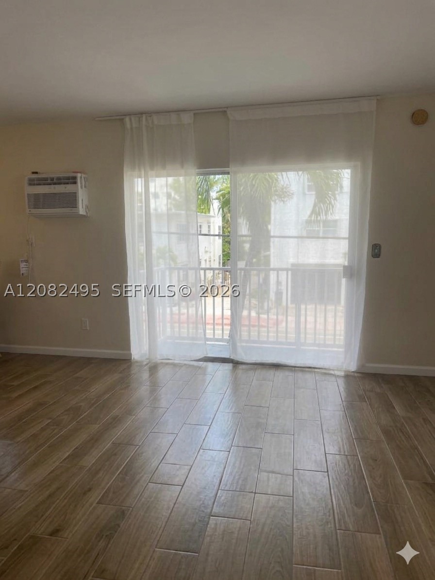 7720 Harding Ave 8 Property Photo 7