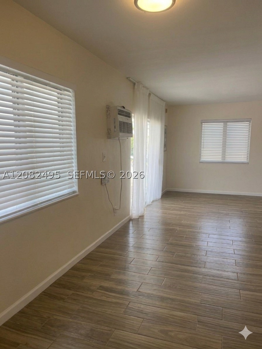 7720 Harding Ave 8 Property Photo 17