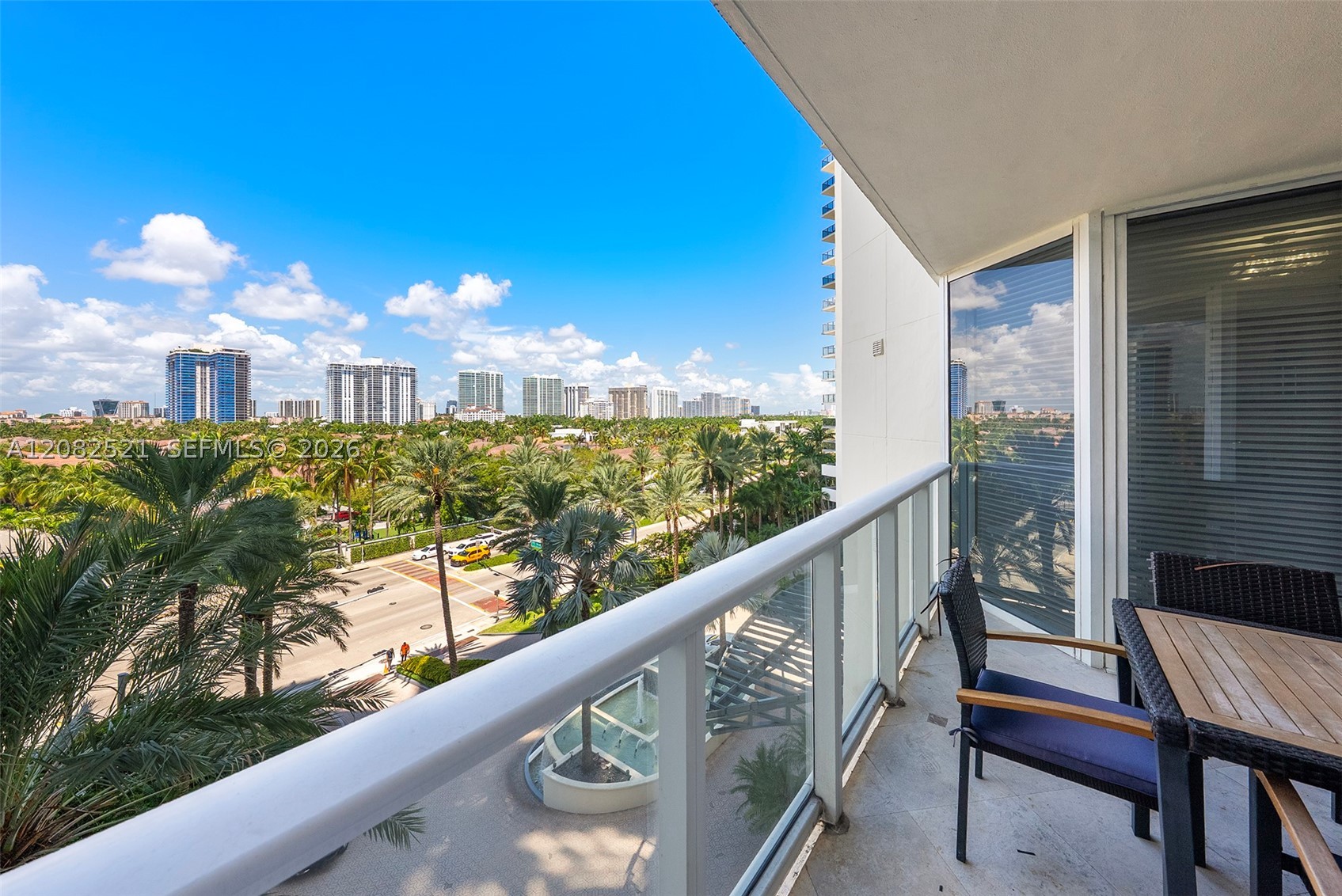 19333 Collins Ave 706 Property Photo 12