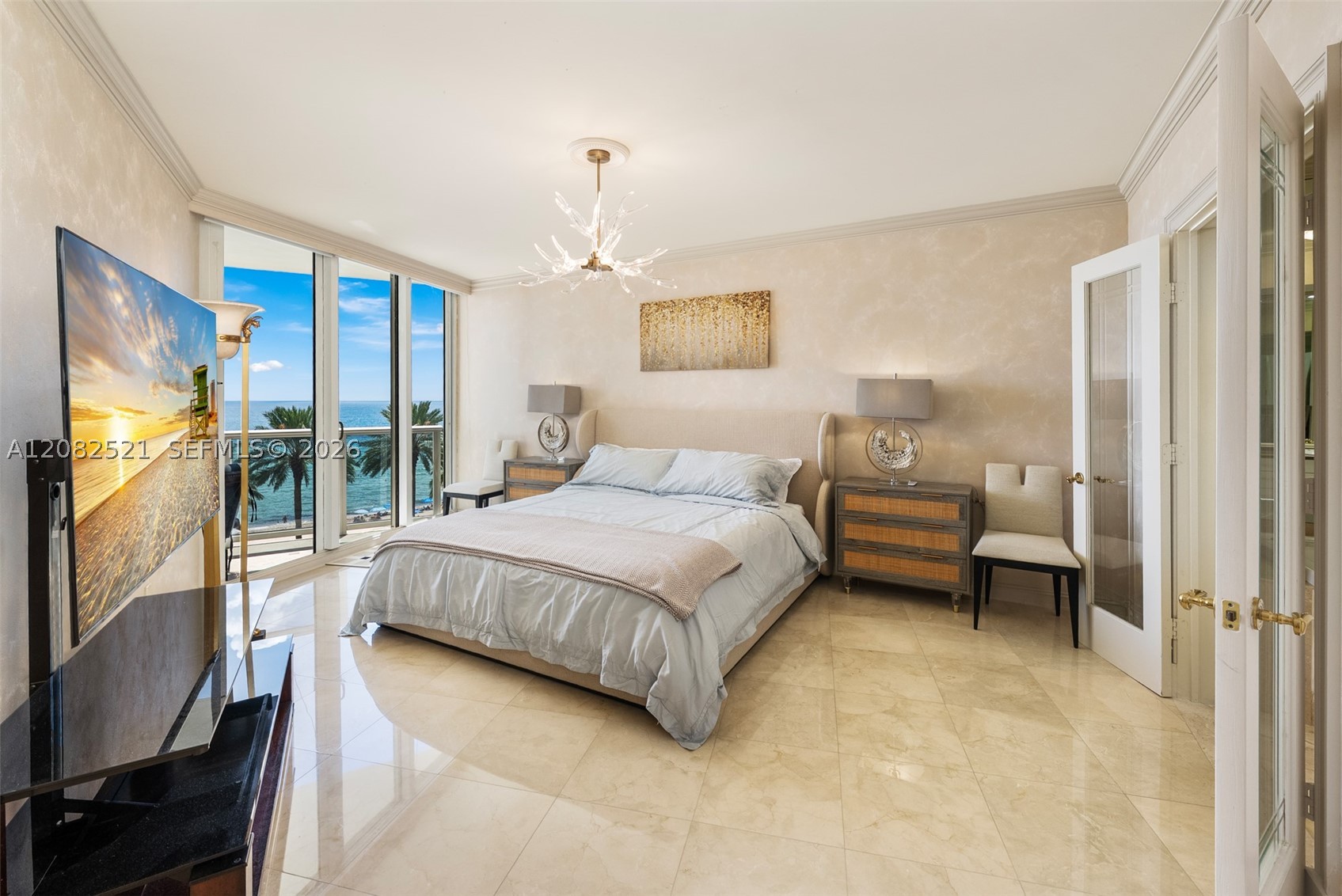 19333 Collins Ave 706 Property Photo 15