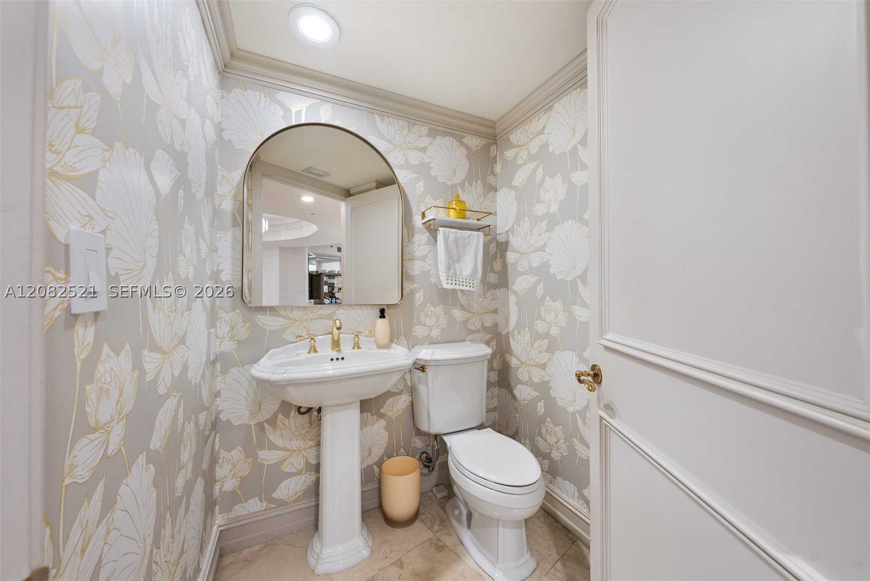 19333 Collins Ave 706 Property Photo 21
