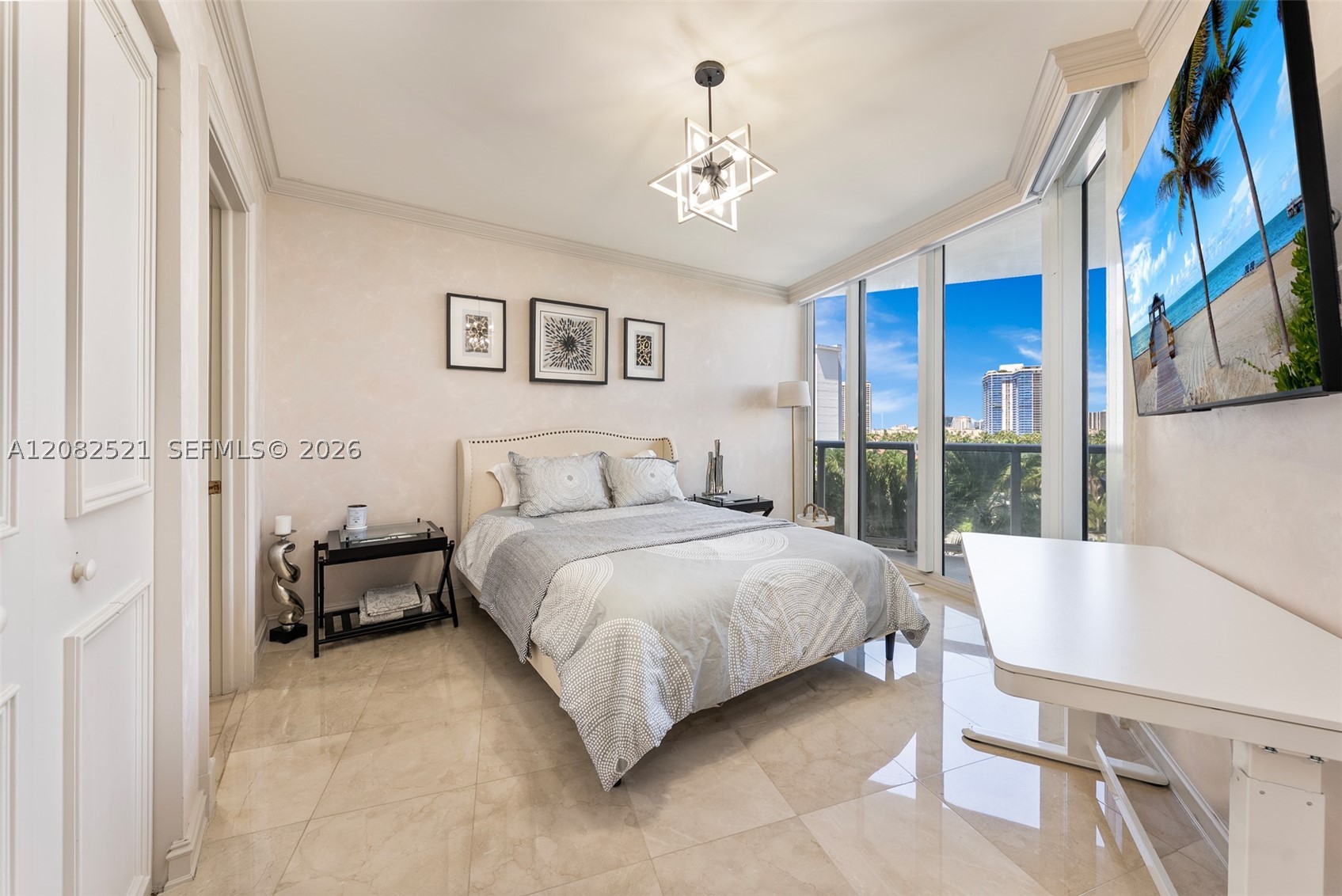 19333 Collins Ave 706 Property Photo 22
