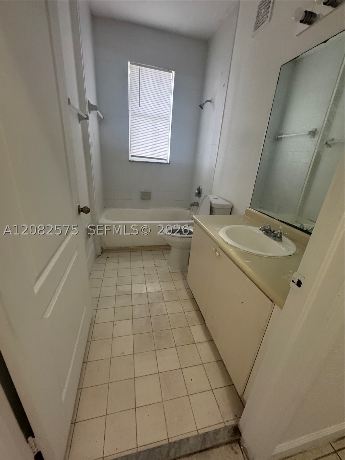 1666 Se 27th Ct 109 Property Photo 3