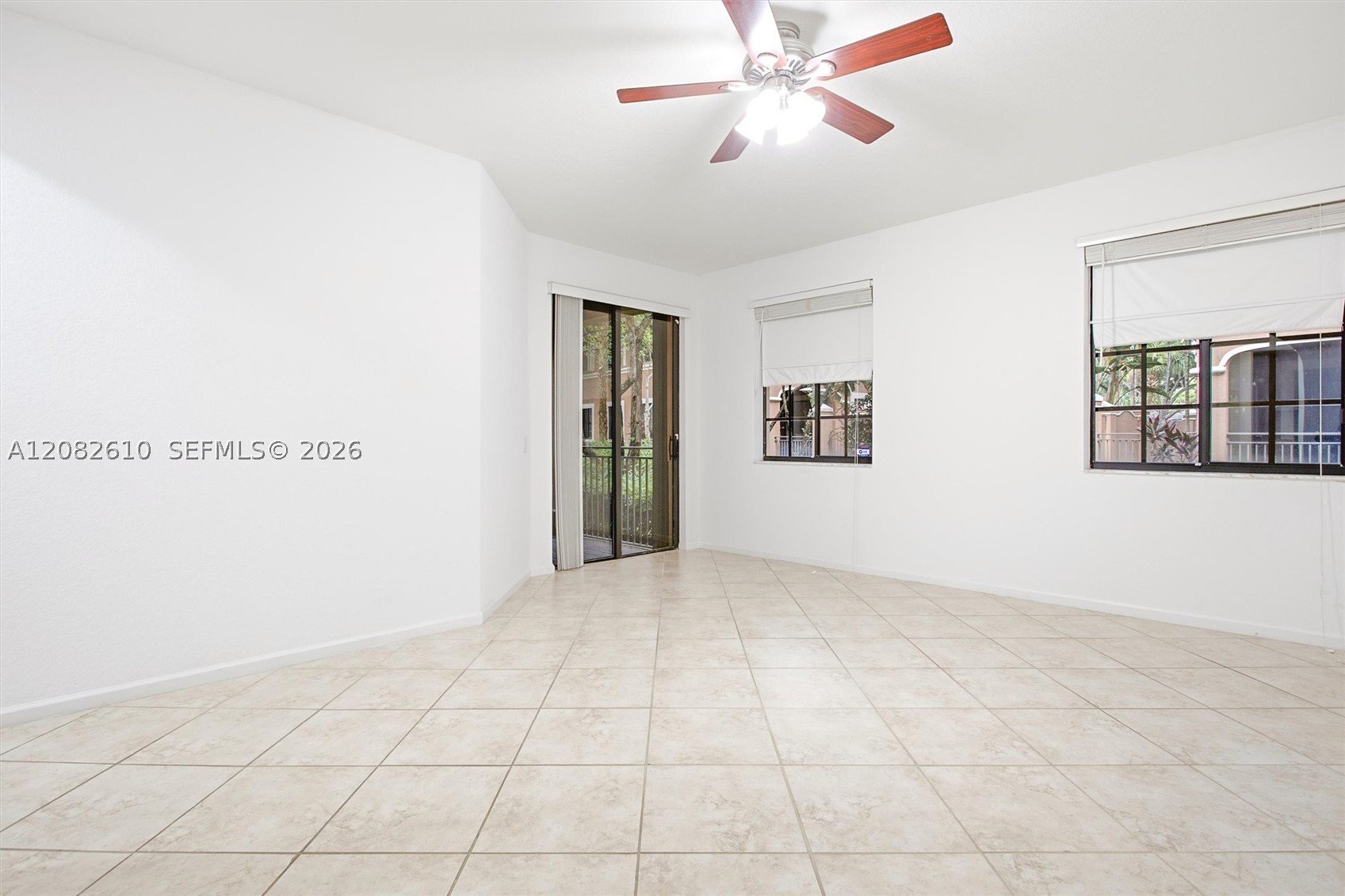 2890 Kinsington Cir 22-1 Property Photo 17