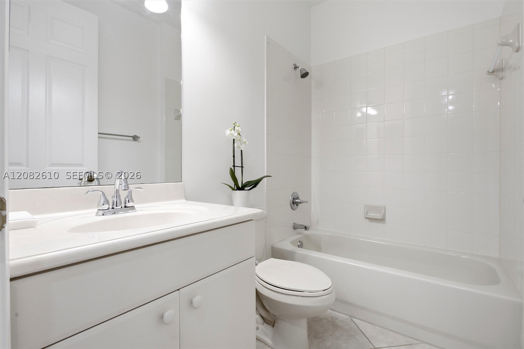 2890 Kinsington Cir 22-1 Property Photo 25