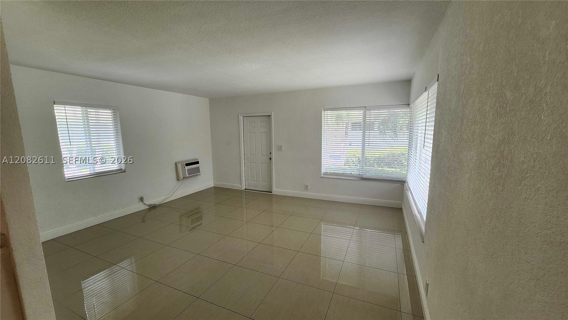 9770 E Bay Harbor Dr 6s Property Photo 4