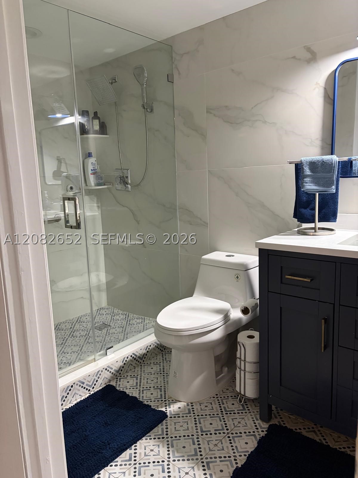 1401 Sw 135th Ter 302h Property Photo 3