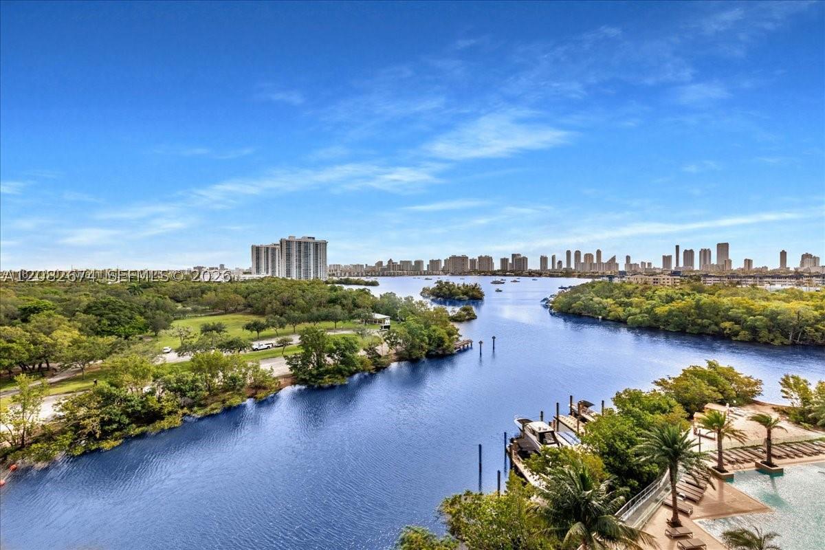 16385 Biscayne 804 Property Photo 1