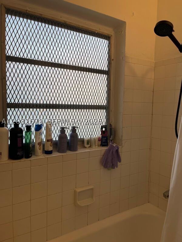 730 Sw 10th St 1 Property Photo 12