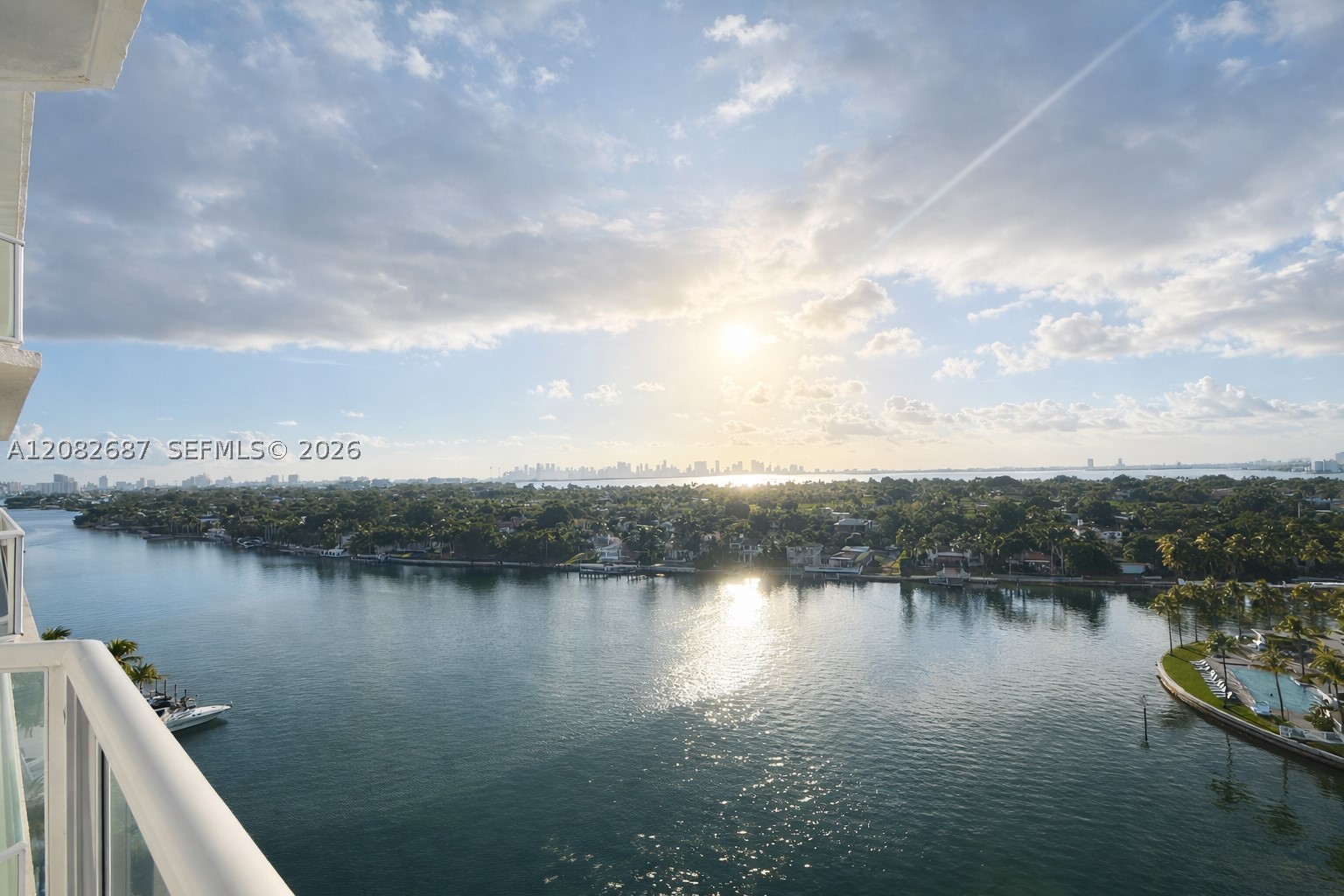 5900 Collins Ave 1405 Property Photo 14