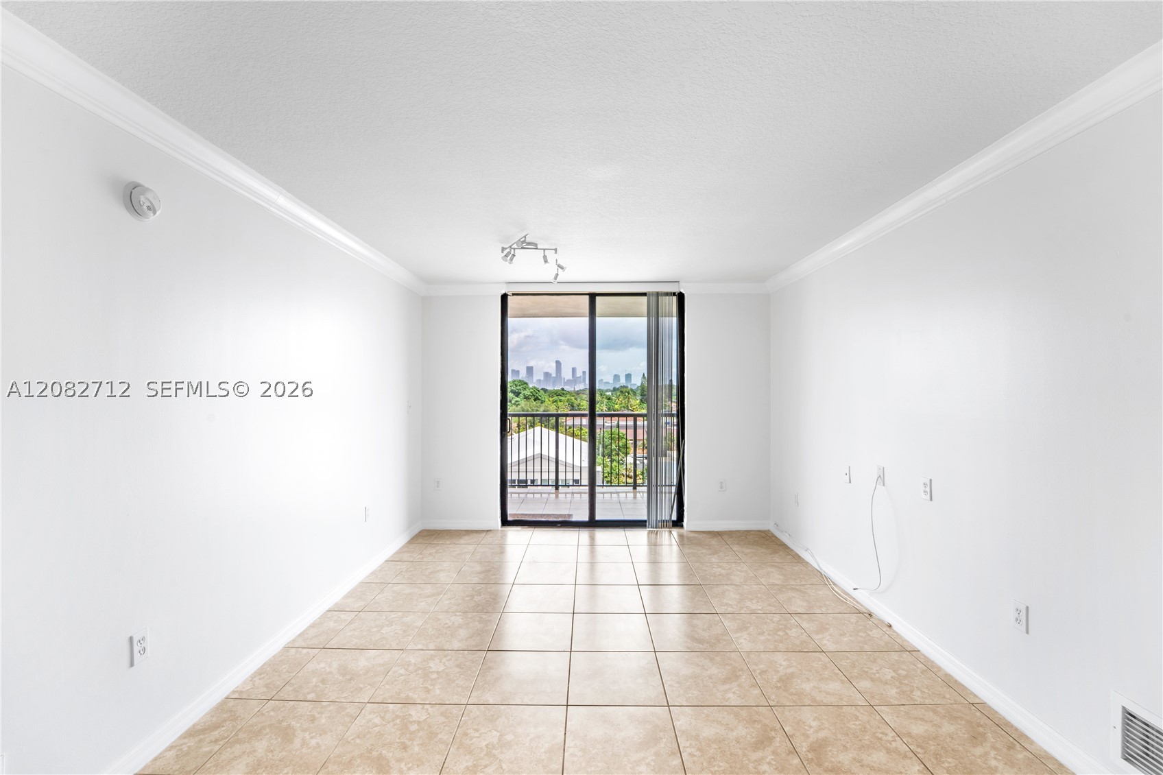 1690 Sw 27th Ave 505 Property Photo 5