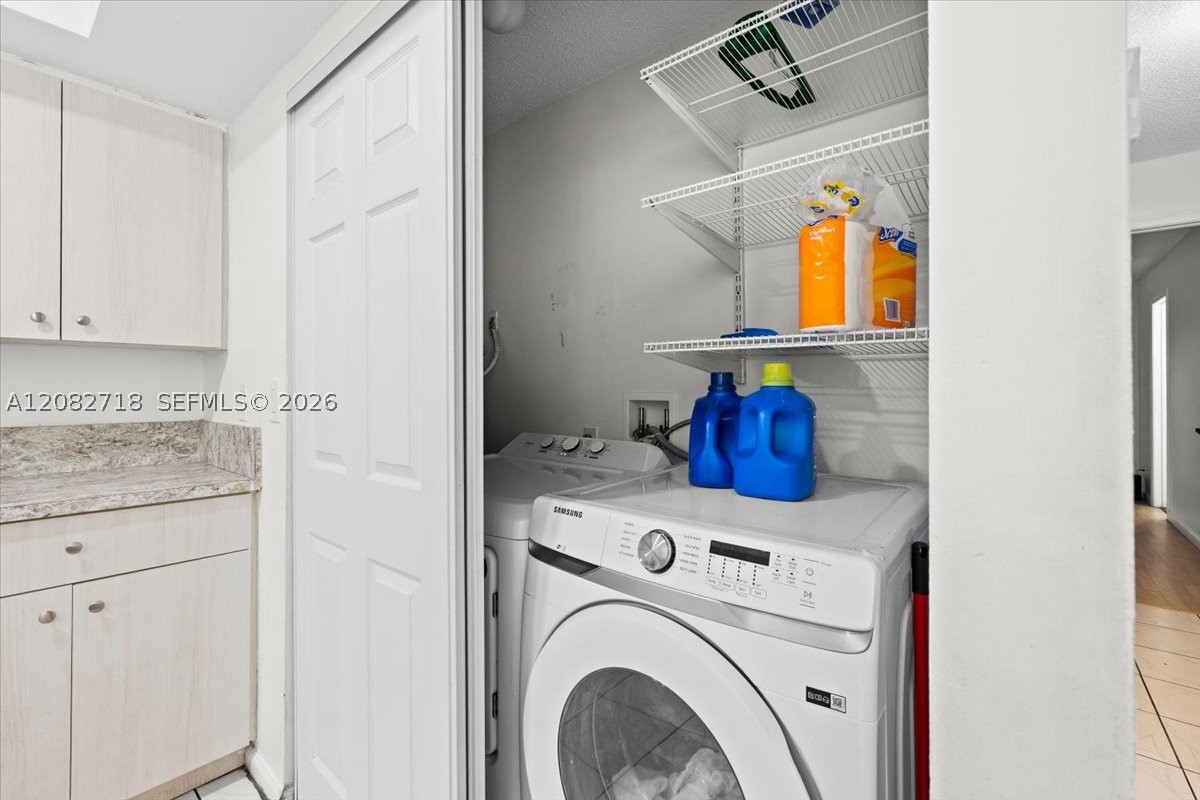7425 Sw 13th St Property Photo 12