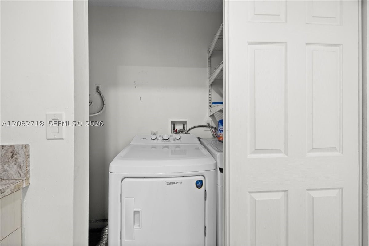 7425 Sw 13th St Property Photo 13