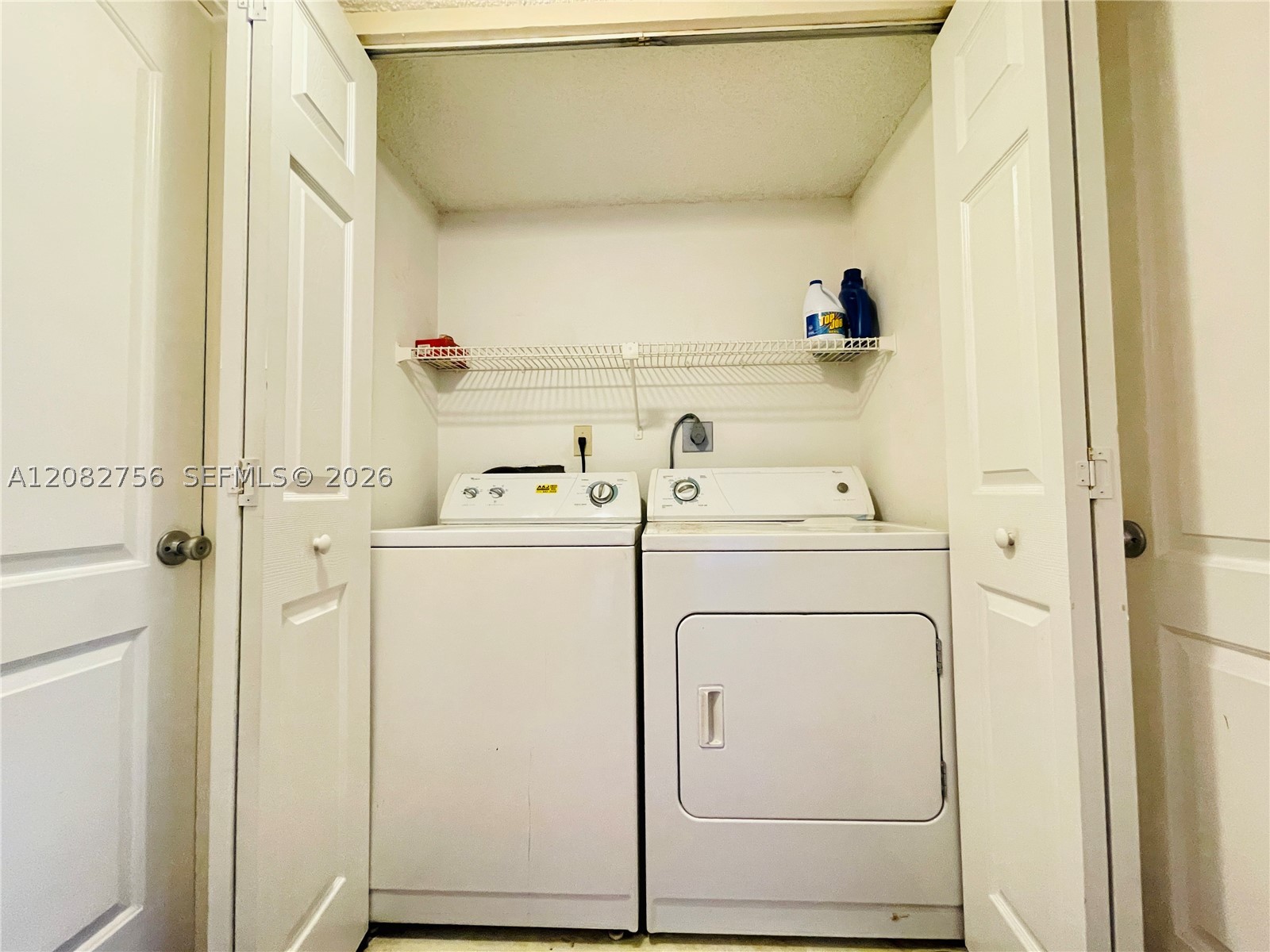 641 Lyons Rd 11207 Property Photo 6