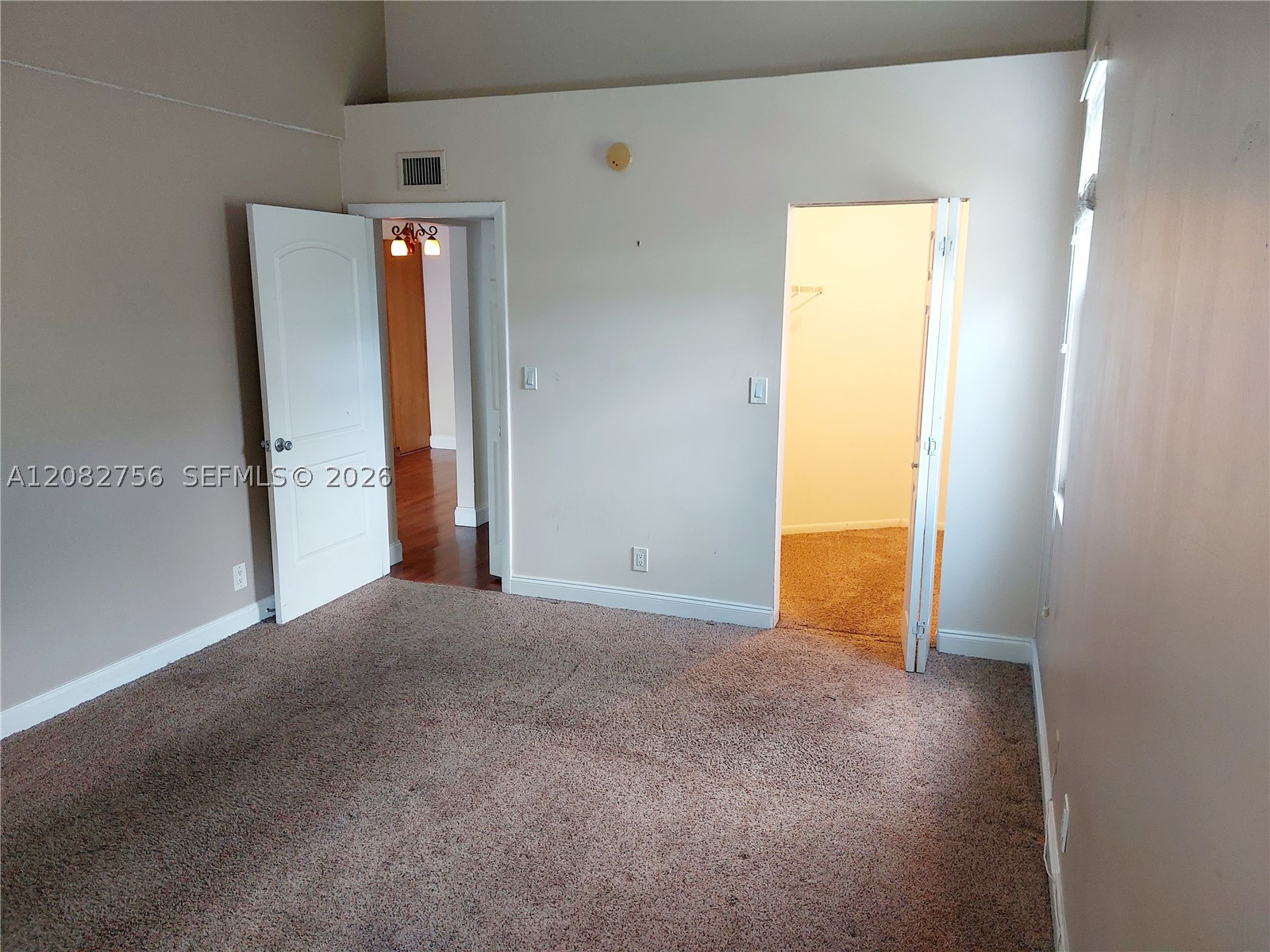 641 Lyons Rd 11207 Property Photo 10