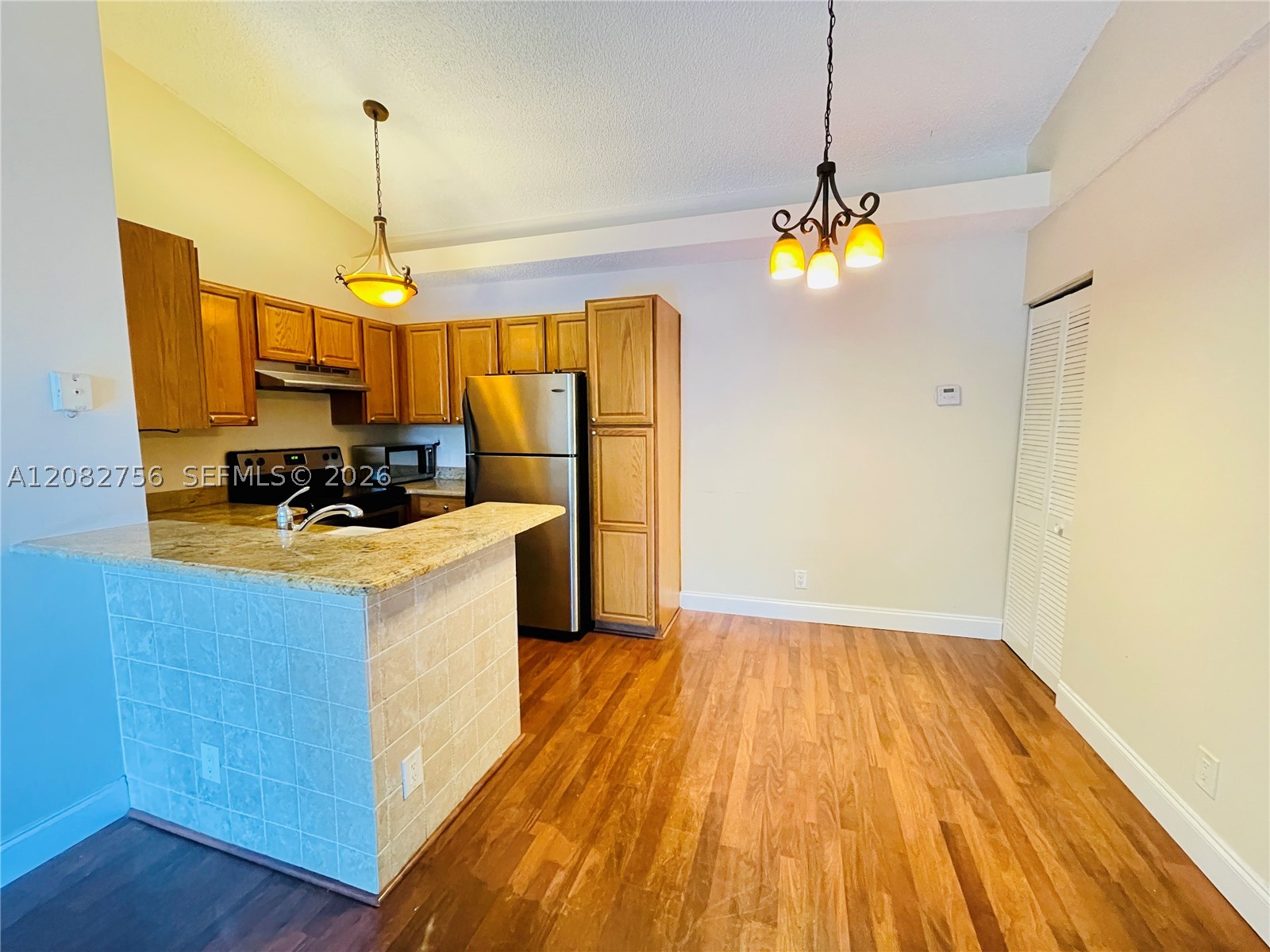 641 Lyons Rd 11207 Property Photo 28