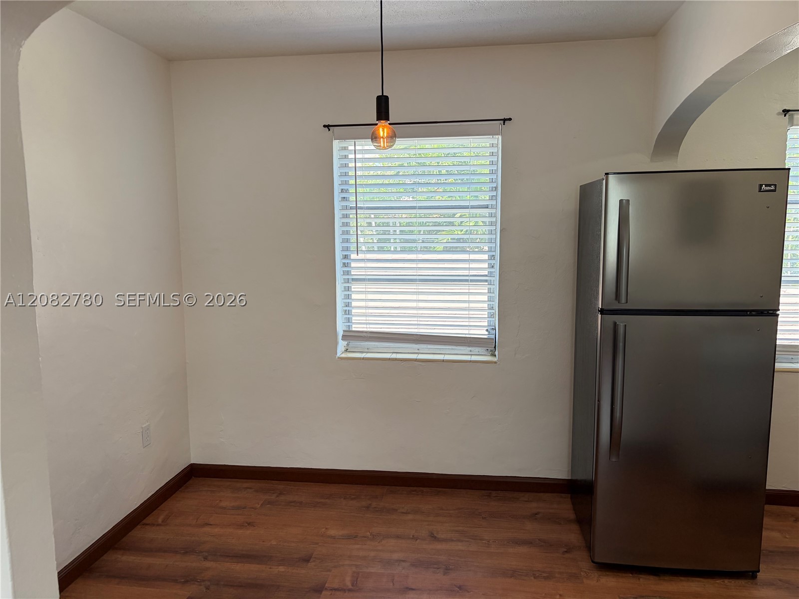 16 Santillane Ave 4 Property Photo 7