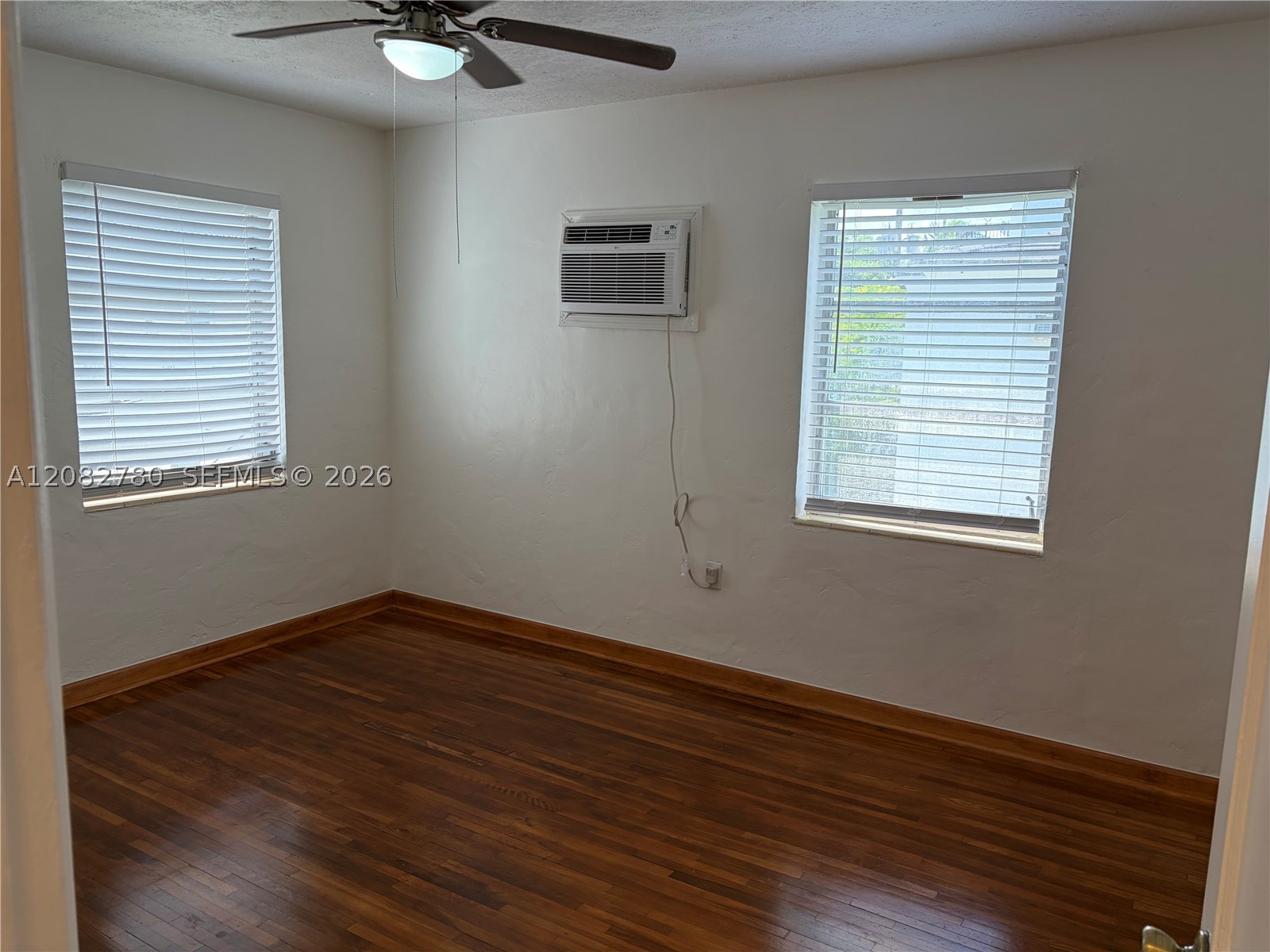 16 Santillane Ave 4 Property Photo 10