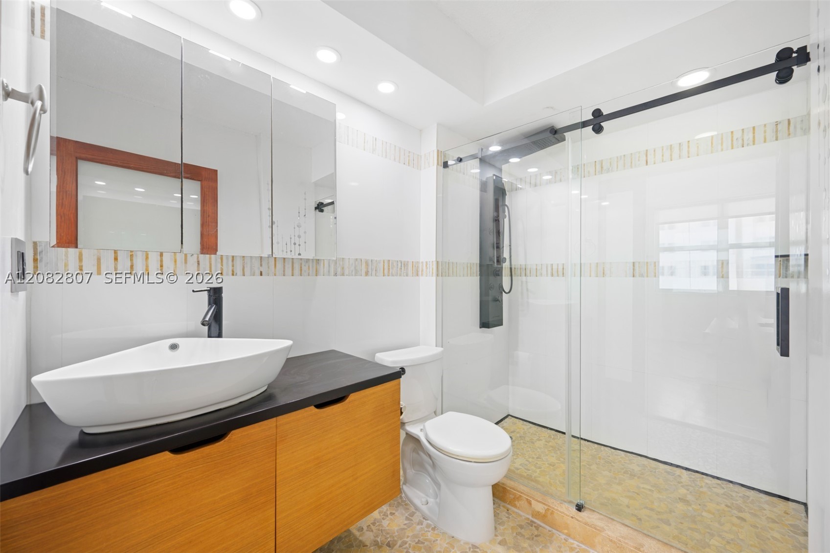 1901 S Ocean Dr 303 Property Photo 15