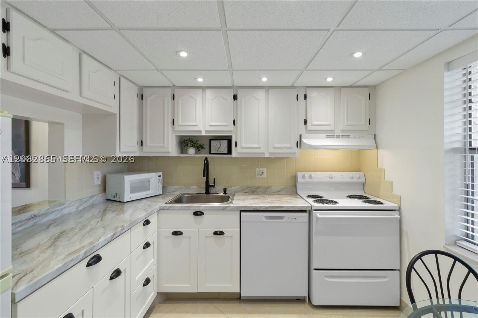 3 Abbey Ln 101 Property Photo 12