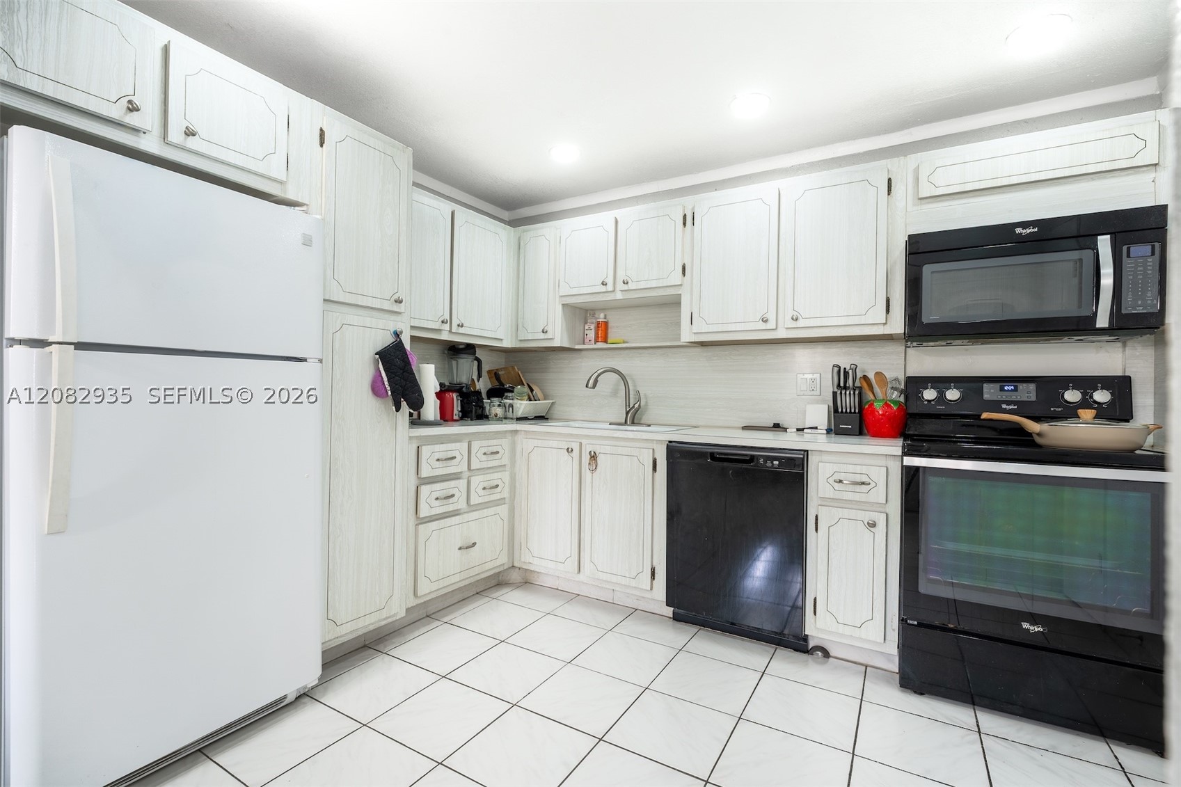 1811 Jefferson St 601 Property Photo 8