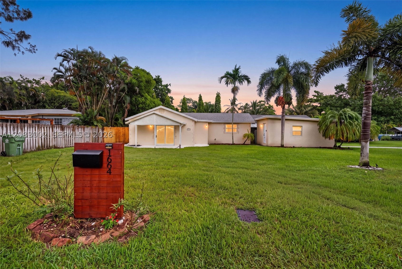 1664 SW 28th Ave Property Photo 1