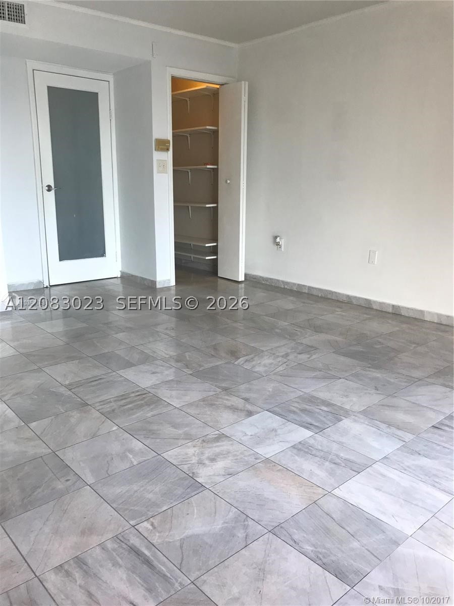 7899 Ne Bayshore Ct 4e Property Photo 18