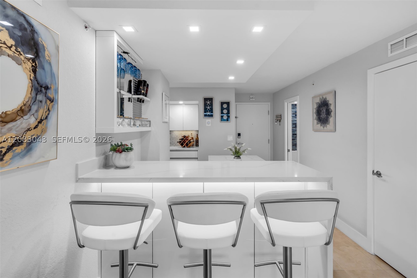 6917 Collins Ave 706 Property Photo 12