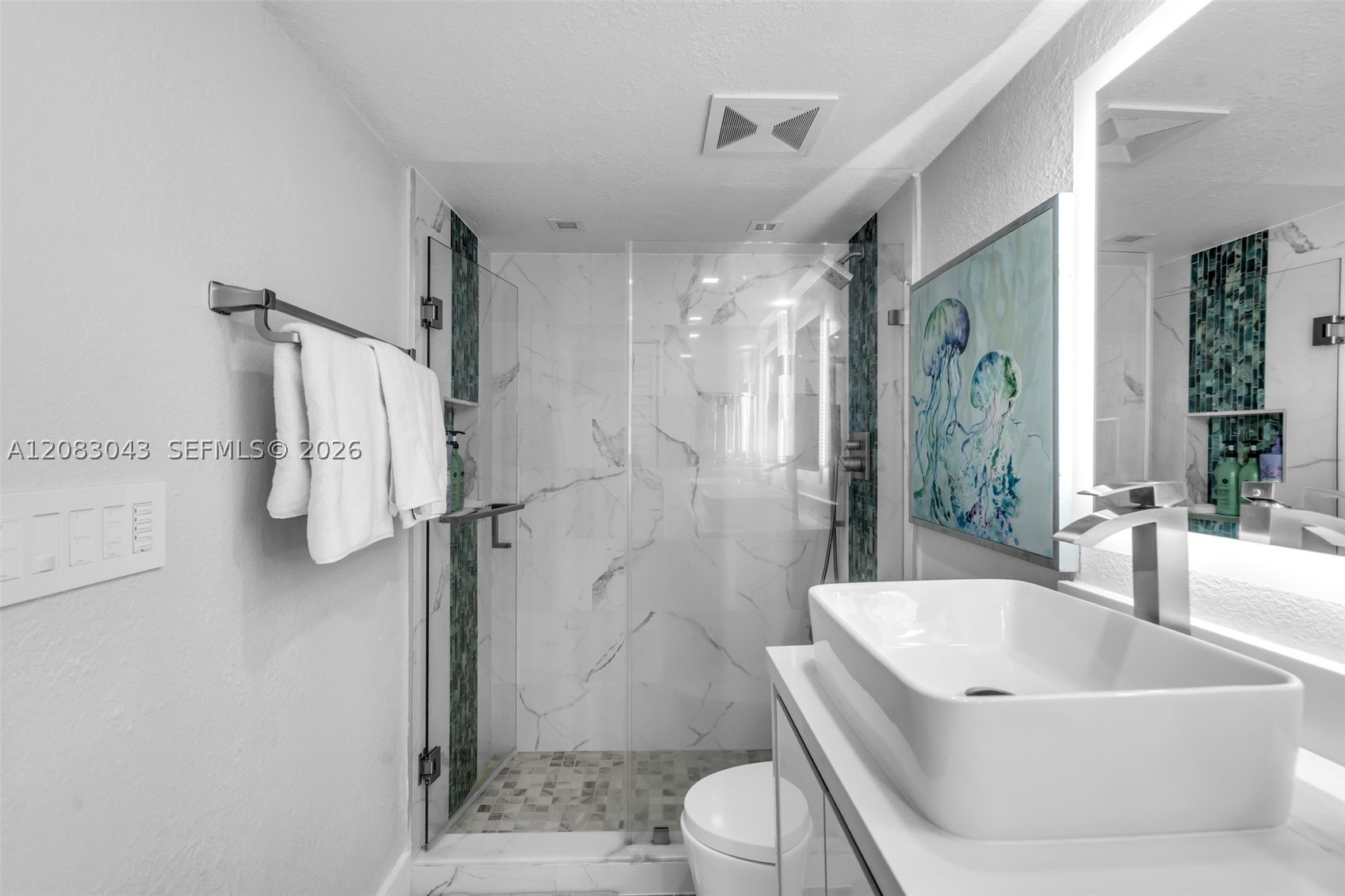 6917 Collins Ave 706 Property Photo 18