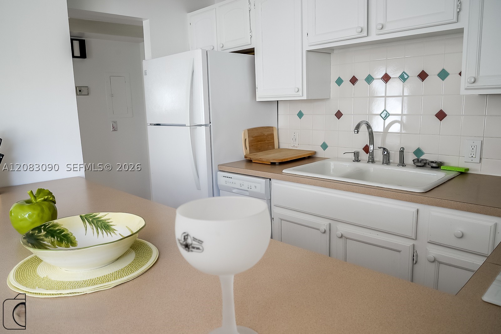 1390 Ocean Dr 201 Property Photo 11