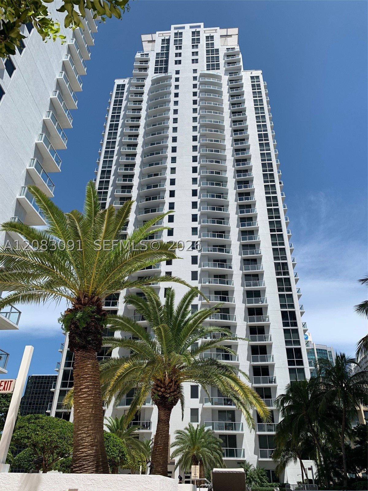 1060 Brickell Ave 1713 Property Photo 1
