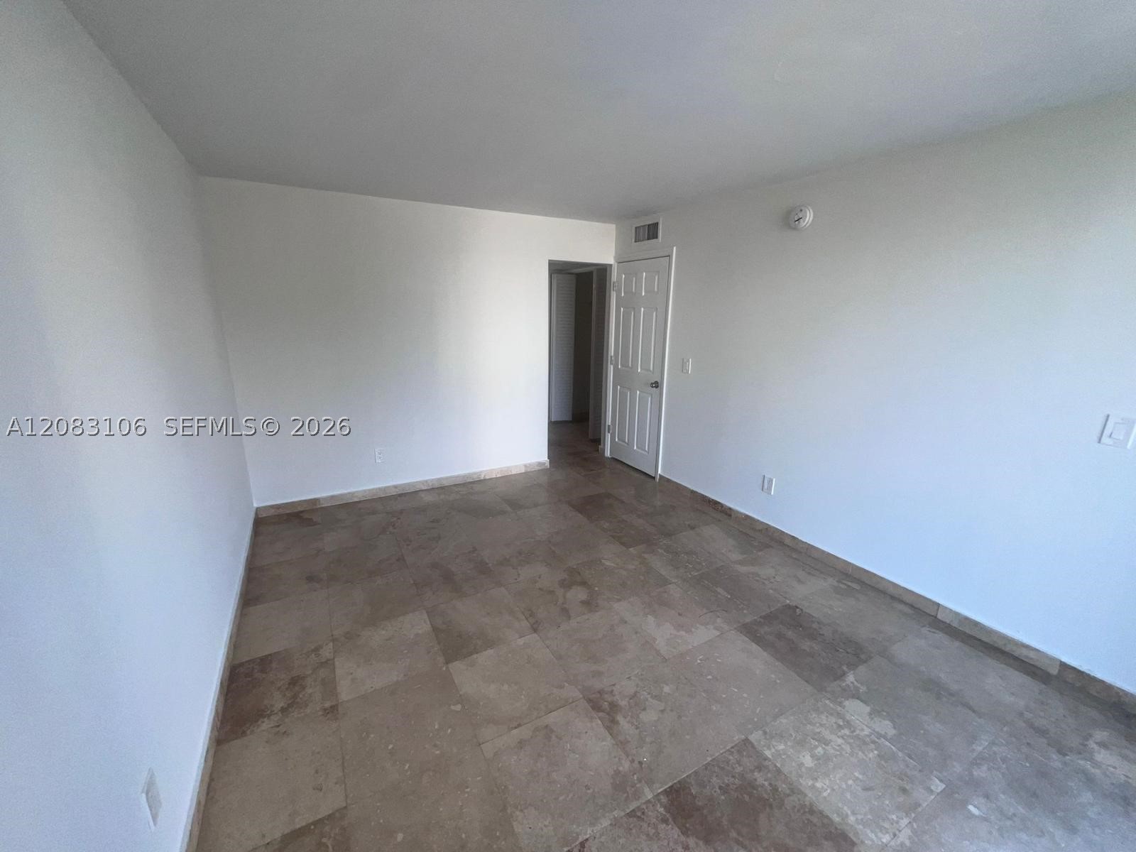 1801 S Treasure Dr 429 Property Photo 10