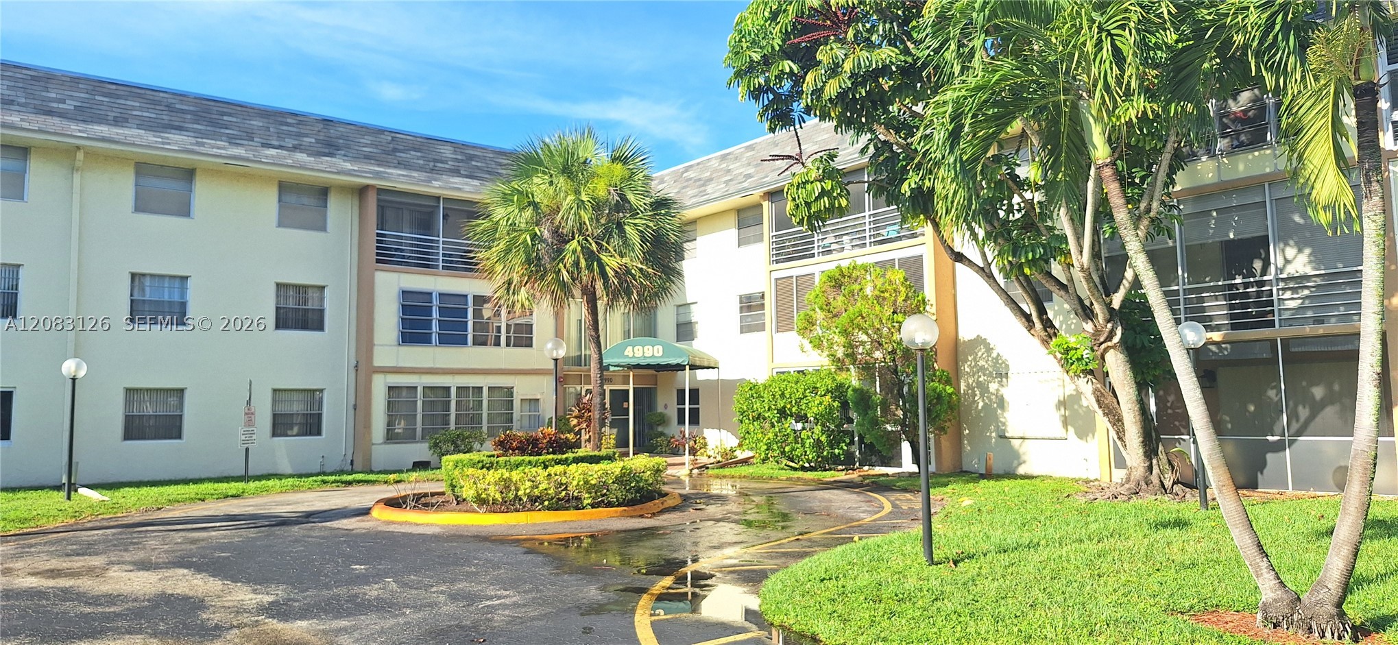 4990 E Sabal Palm Blvd 202 Property Photo 1