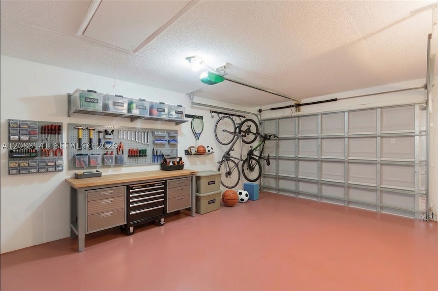 1136 Lamplighter Property Photo 14