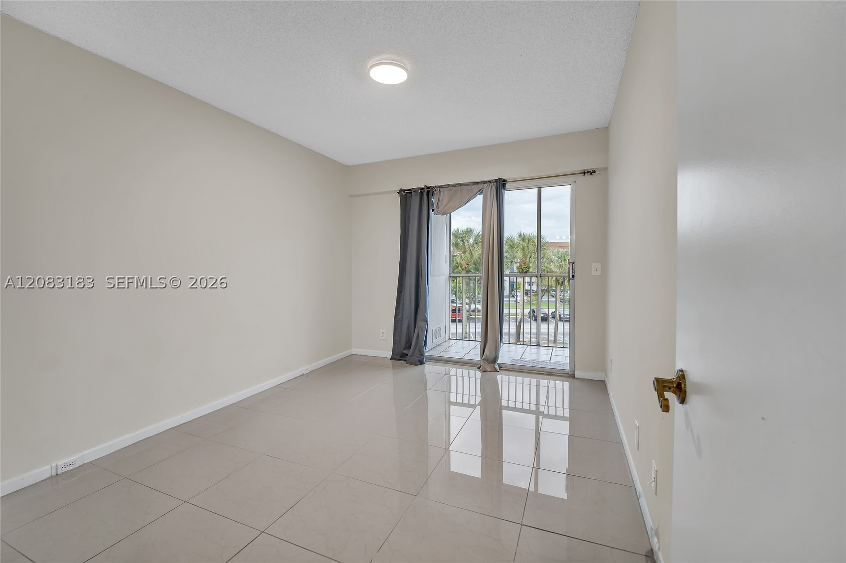 150 Sw 134th Way 304r Property Photo 8