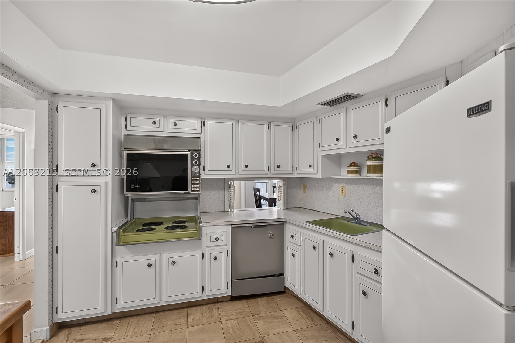 11930 N Bayshore Dr 1405 Property Photo 21
