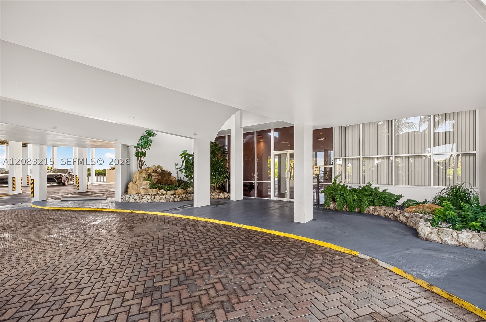 11930 N Bayshore Dr 1405 Property Photo 53