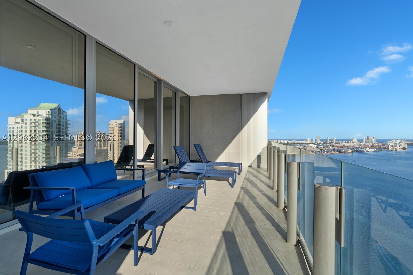 300 Biscayne Blvd Way 3302 Property Photo 2