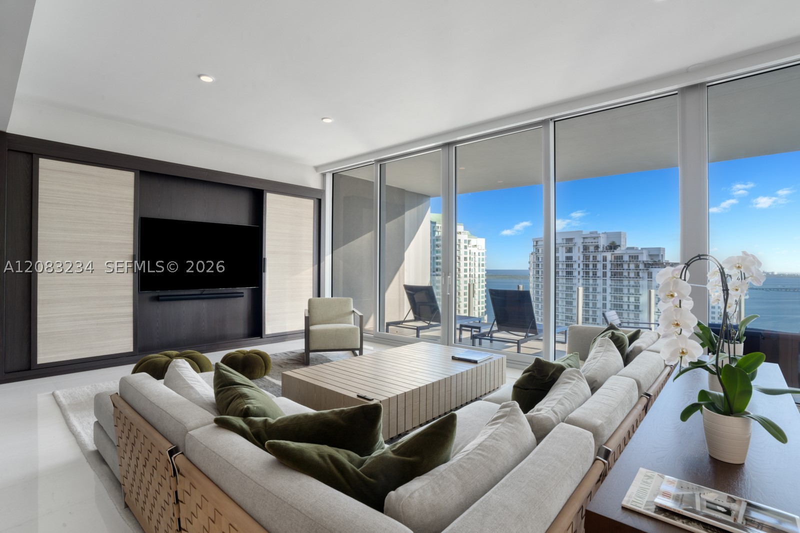 300 Biscayne Blvd Way 3302 Property Photo 9